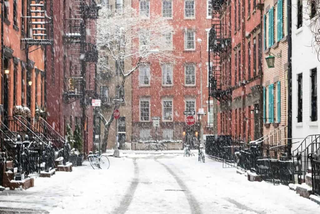 newyork street under the snow